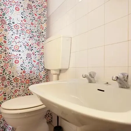 Apartment Cheira A Ii